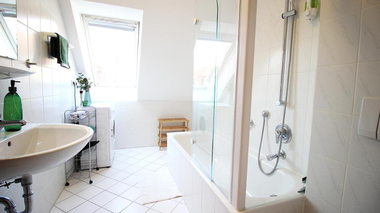 Homie Stay Zell - Apartment Mit Privatparkplatz Zell am Main Экстерьер фото