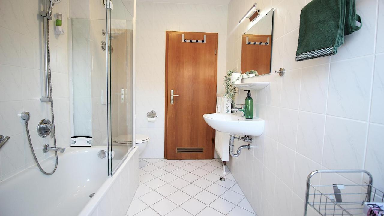 Homie Stay Zell - Apartment Mit Privatparkplatz Zell am Main Экстерьер фото