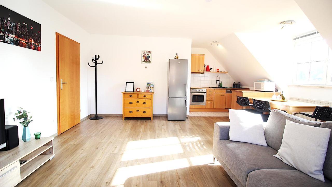 Homie Stay Zell - Apartment Mit Privatparkplatz Zell am Main Экстерьер фото